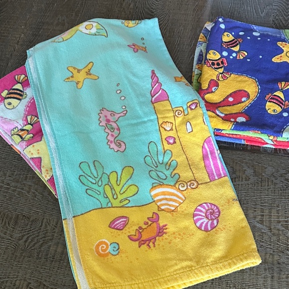 Aloha 100% cotton Colorful Beach Towels with Fun Designs - Picture 2 of 4